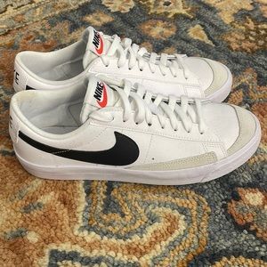 Nike Blazer low sneakers